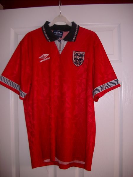England Away football shirt 1990 - 1993.