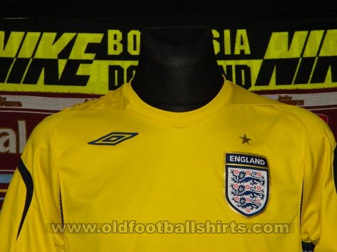 England Goalkeeper football shirt 2006 - 2008