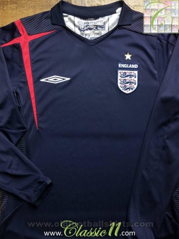 England Tredje fotbollströja 2005 - 2007