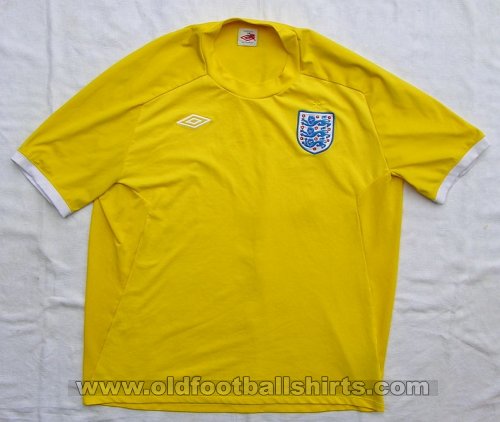 England Goalkeeper football shirt 2010 