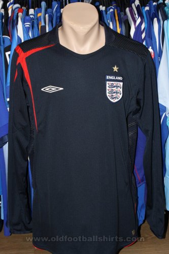 England Goalkeeper football shirt 2005 - 2007