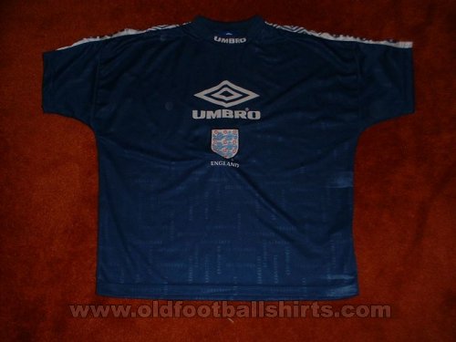 England Away football shirt 1995 - 1996