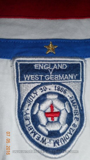 England Retro Replicas camisa de futebol 1980 - 1983