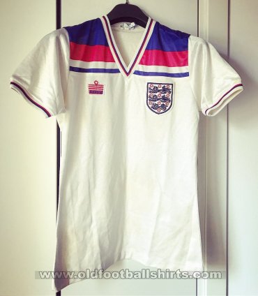 England Home football shirt 1980 - 1983