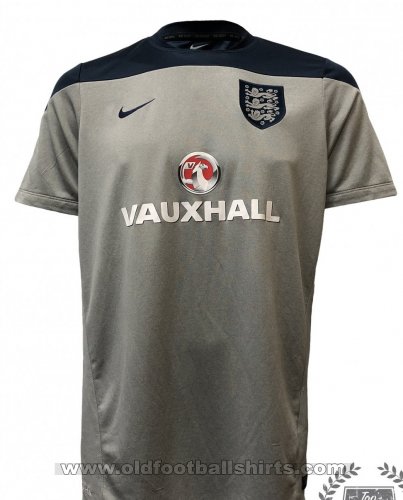 England Training/Leisure football shirt 2014