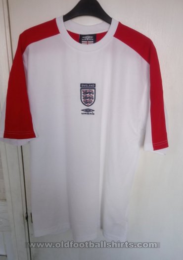 England Training/Leisure football shirt (unknown year)
