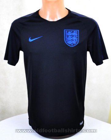 England Training/Leisure football shirt 2018 - 2019