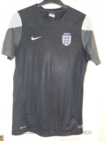 England Training/Leisure football shirt (unknown year)