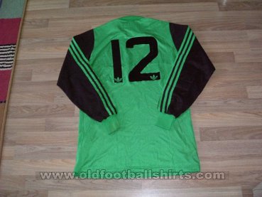Wales Goalkeeper football shirt 1986 - 1987