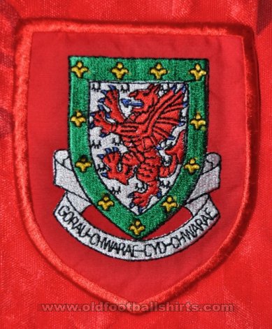 Wales Home football shirt 1990 - 1994