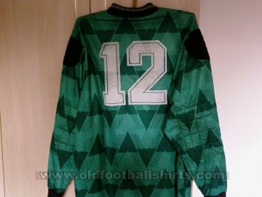 Wales Goalkeeper football shirt 1990 - 1994