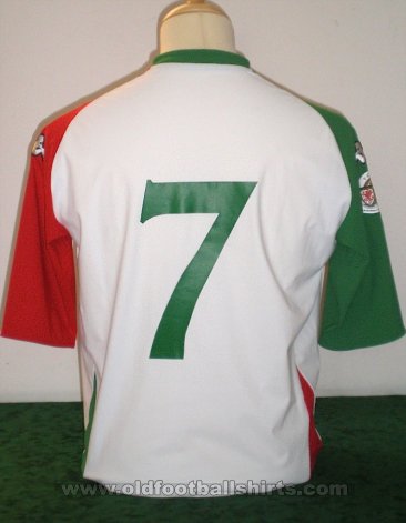 Wales Third football shirt 2006 - 2007