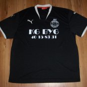 Away football shirt (unknown year)