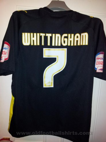Cardiff City Away baju bolasepak 2010 - 2011