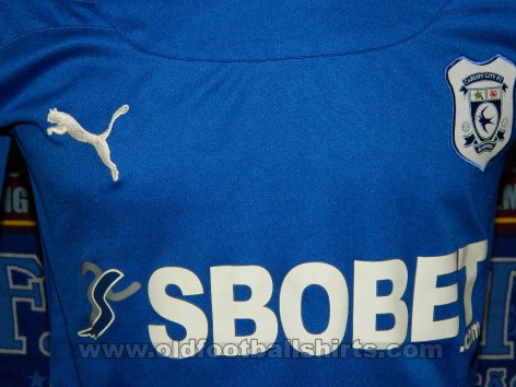 Cardiff City Home baju bolasepak 2010 - 2011