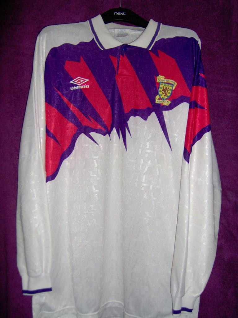Maillot Vintage Écosse Diadora – Taille M – Bon état – Foot Années 90