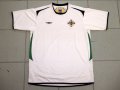 Northern Ireland Training/Leisure football shirt 2004 - 2008