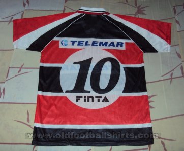 Santa Cruz Home football shirt 2000