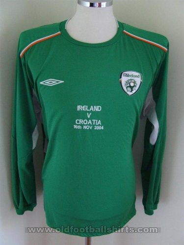 Republic of Ireland Home football shirt 2004