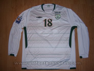 Republic of Ireland Away football shirt 2009