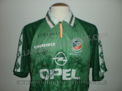 Republic of Ireland Special football shirt 1997 - 1998