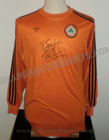 Republic of Ireland Goalkeeper football shirt 1986 - 1987