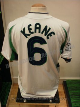 Republic of Ireland Away football shirt 2001 - 2002