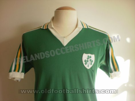 Republic of Ireland Home football shirt 1981 - 1982