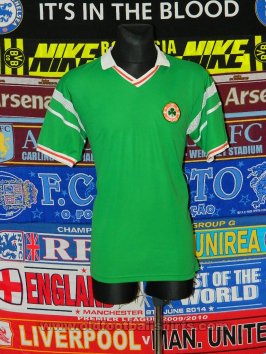 Republic of Ireland Retro Replicas football shirt 1988 - 1990