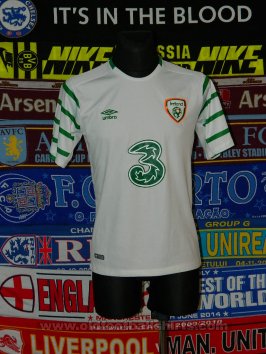 Republic of Ireland Away football shirt 2015 - 2016