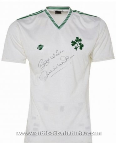 Republic of Ireland Away football shirt 1985