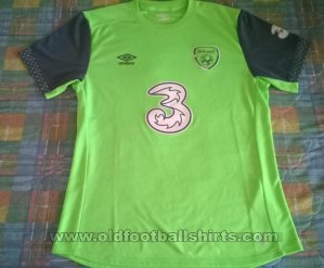 Republic of Ireland Training/Leisure football shirt 2016 - ?
