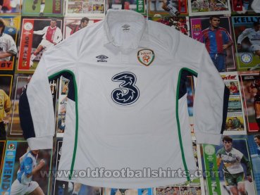 Republic of Ireland Away football shirt 2014 - 2015