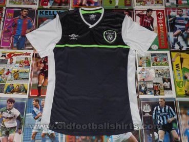 Republic of Ireland Third football shirt 2015