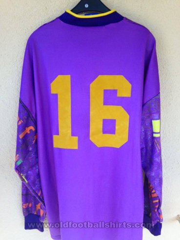 Republic of Ireland Goalkeeper football shirt 1995 - 1996