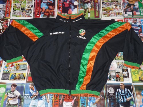 Republic of Ireland Training/Leisure football shirt 1998