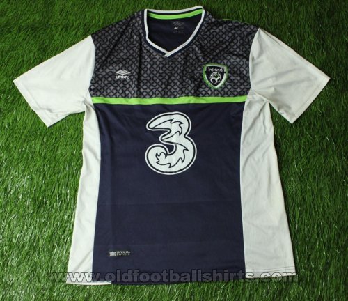 Republic of Ireland Third football shirt 2015 - 2016