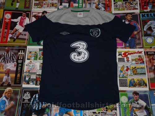 Republic of Ireland Training/Leisure football shirt 2011