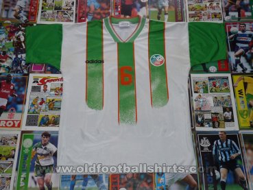 Republic of Ireland Away football shirt 1994