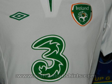 Republic of Ireland Away football shirt 2013 - 2014