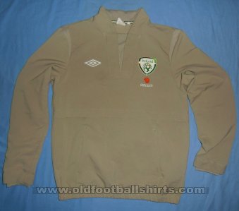 Republic of Ireland Training/Leisure football shirt 2009 - 2010