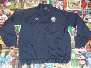 Republic of Ireland Training/Leisure football shirt 2003 - 2004