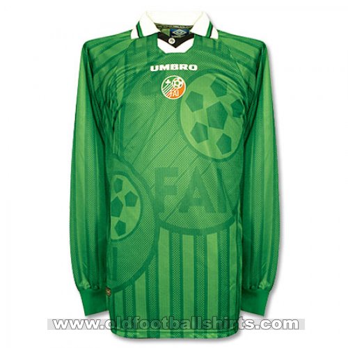 Republic of Ireland For sale VINTAGE football shirt 1997 - 1999