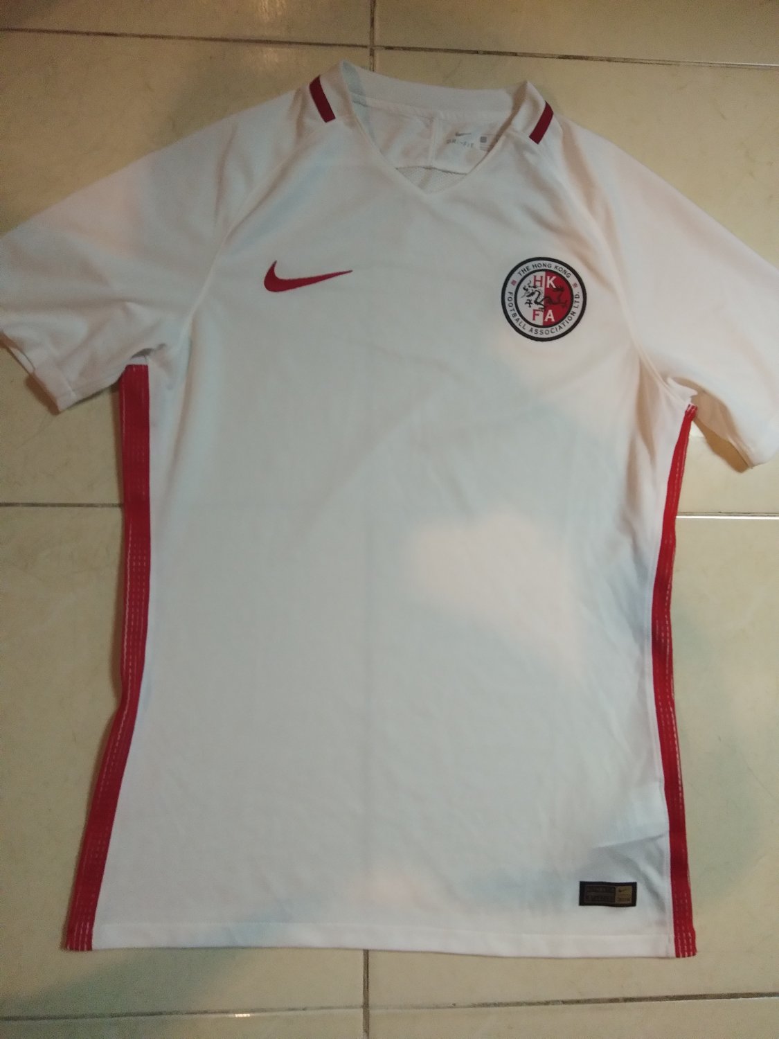 Hong Kong Visitante Camiseta de Fútbol 2016 2018.