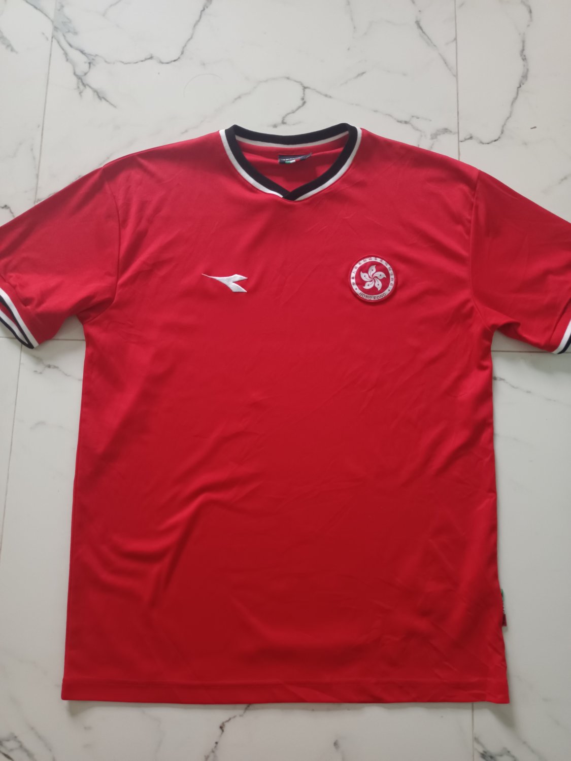 Hong Kong Home futbol forması 2001 2002.