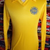 Away football shirt (unknown year)