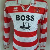 Home football shirt (unknown year)