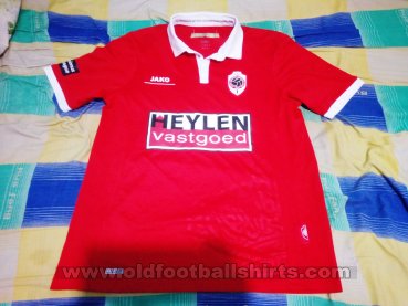 Royal Antwerp Football Club Home football shirt 2016 - 2017