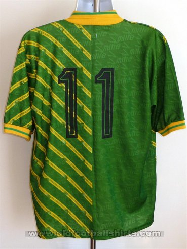 AEK Larnaca Home football shirt 1996 - 1997