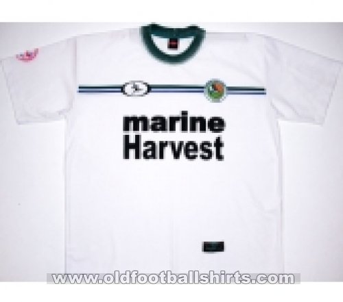 Deportes Puerto Montt Home football shirt 2004 - 2005